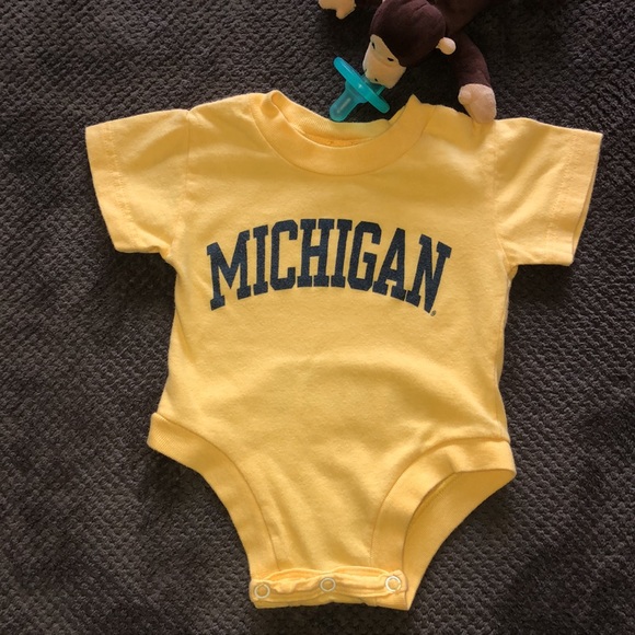 🏈 Michigan “GO BLUE” Bundle 🏈 - Picture 2 of 16